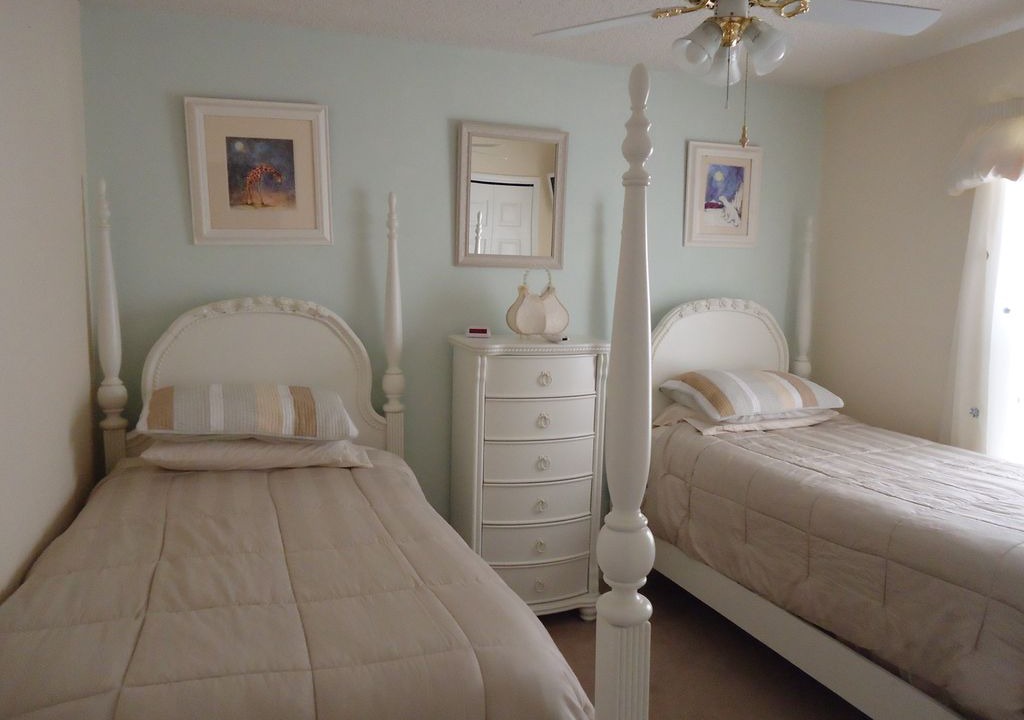 Photo of Bedroom in Windward Cay