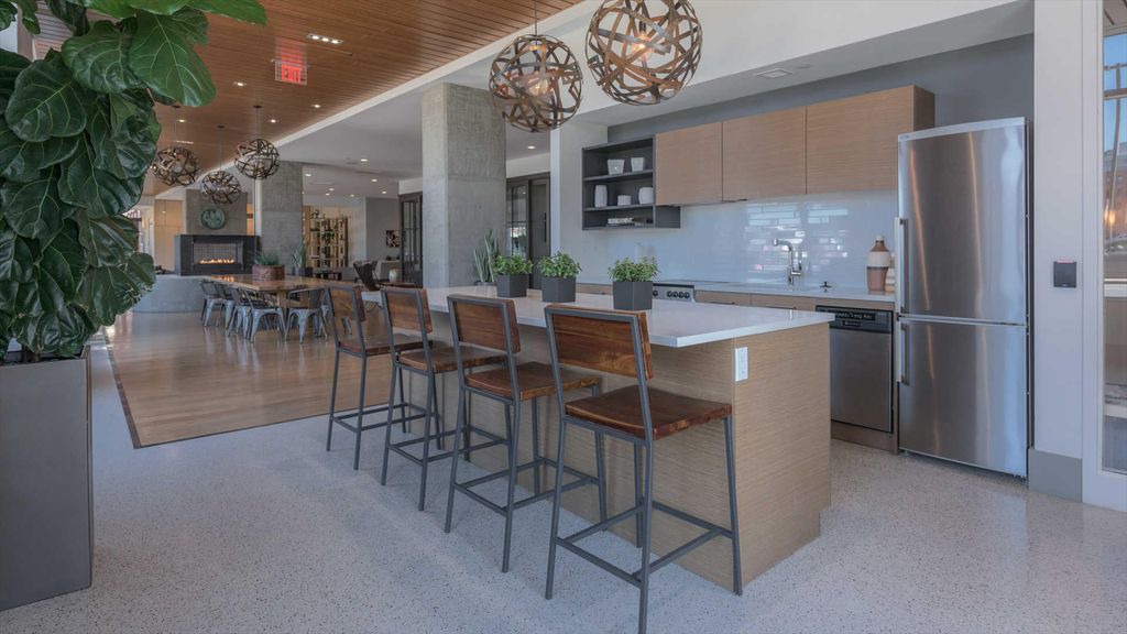 Photo of Others in Fort Point