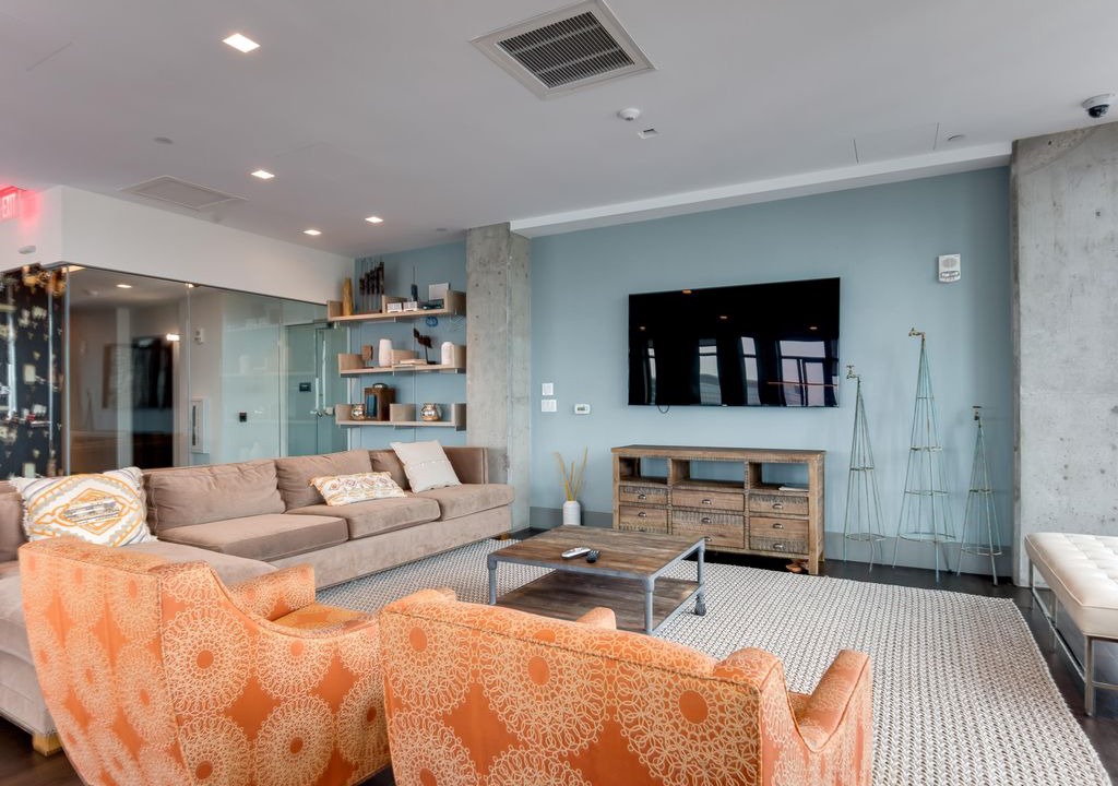 Photo of Livingroom in Fort Point