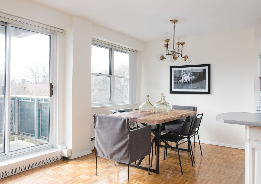 Photo of Livingroom in North Brookline