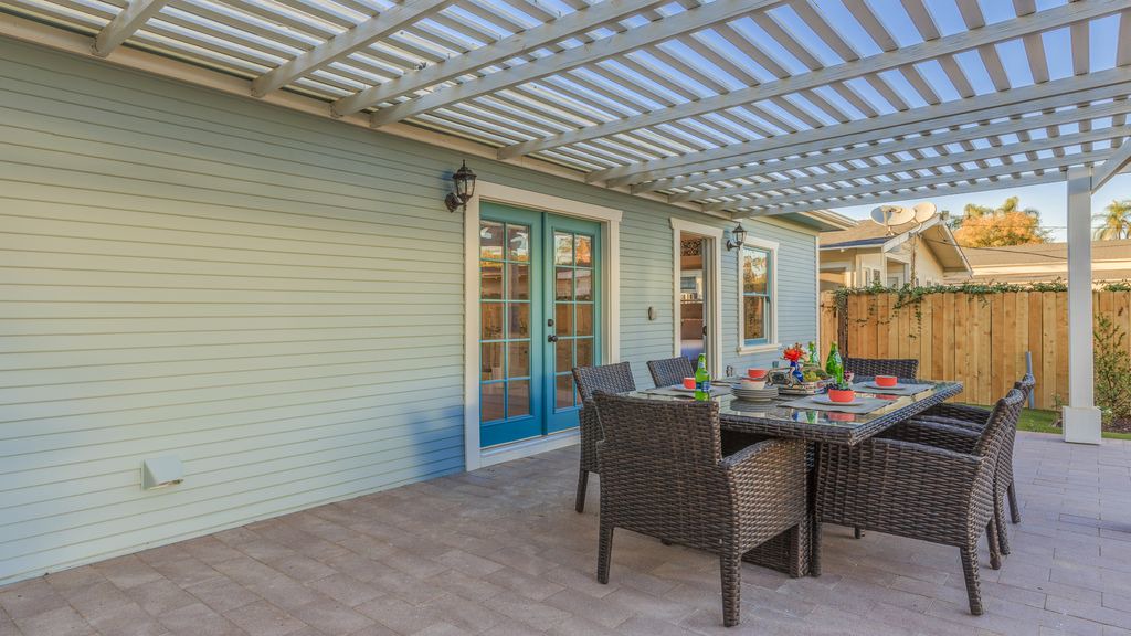 Photo of Patio Balcony in Anaheim Colony Historic District