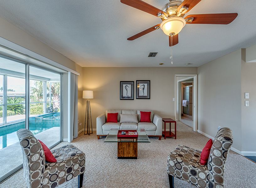 Photo of Livingroom in Island Estate