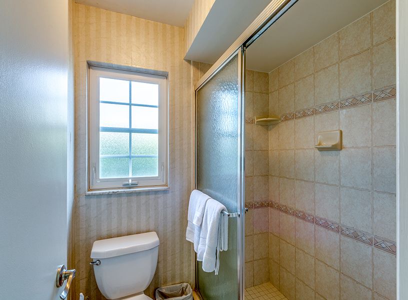 Photo of Bathroom in Island Estate