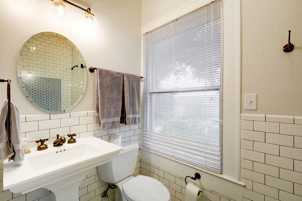 Photo of Bathroom in West Campus