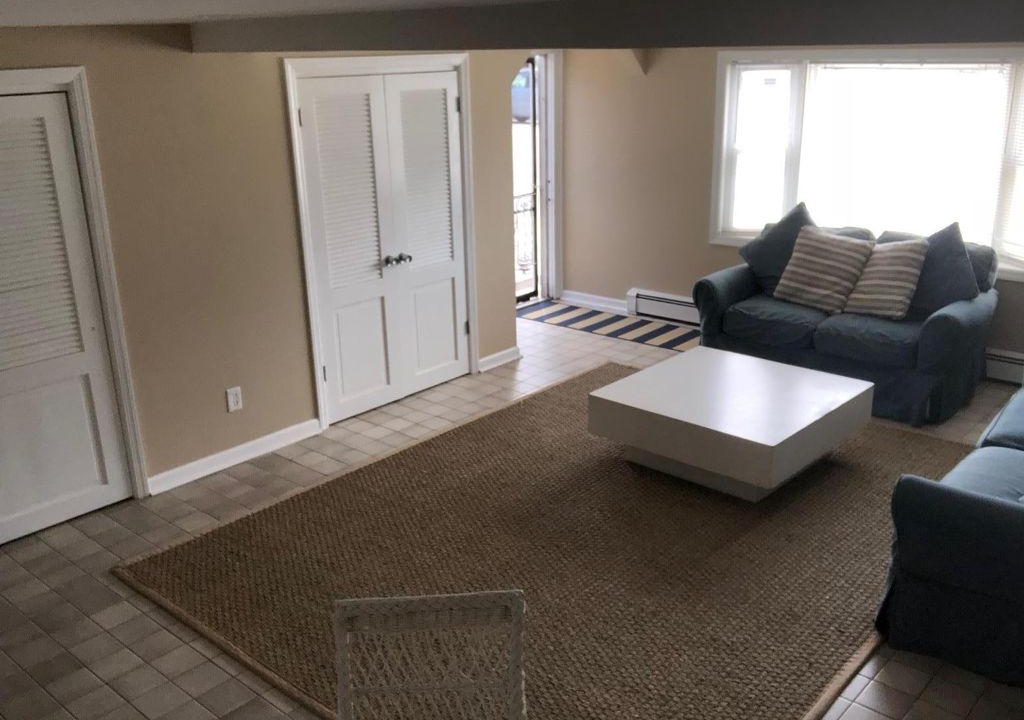 Photo of Livingroom in Mantoloking