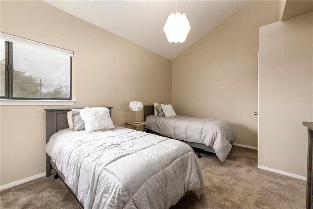 Photo of Bedroom in Briarcliff