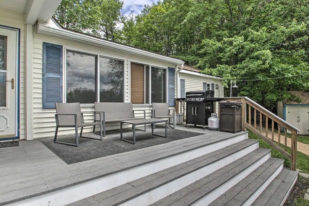 Photo of Buildings in Barnstead