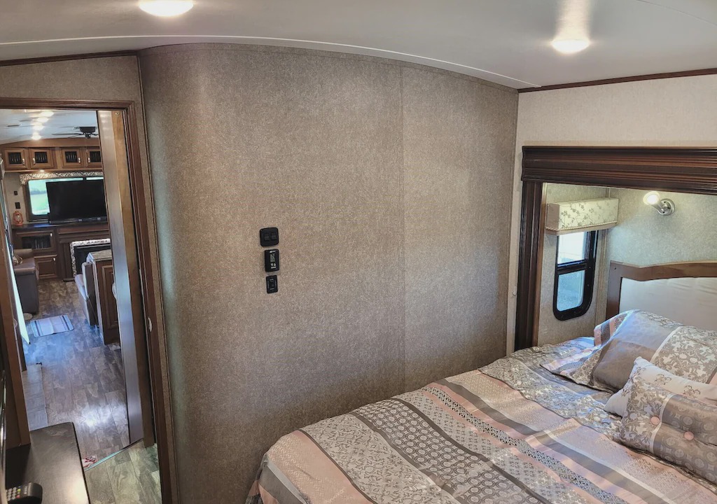 Photo of Bedroom in Port Bolivar