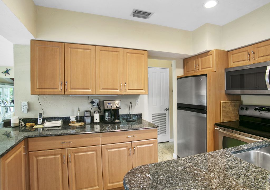 Photo of Kitchen in South Middle River
