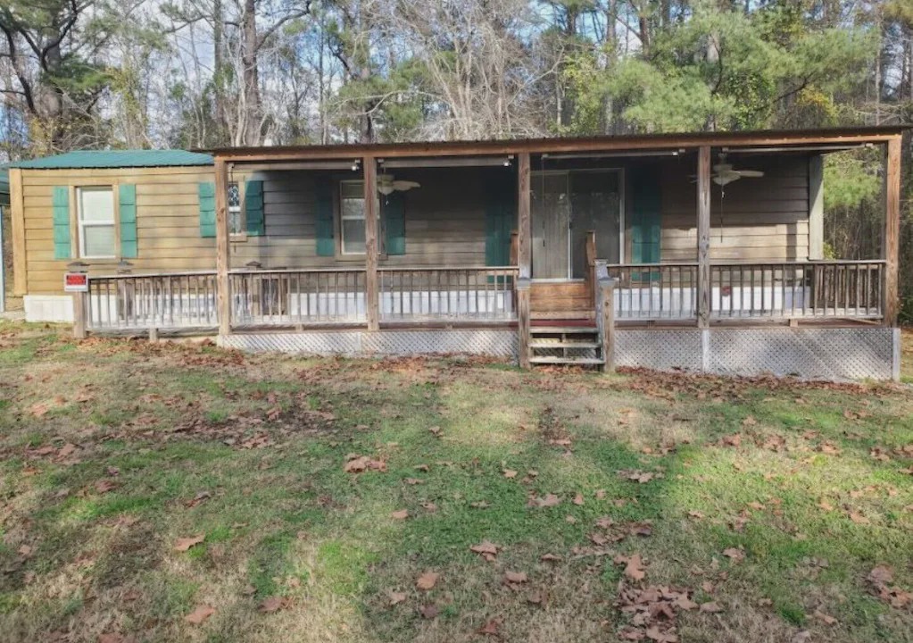 Photo of Buildings in Liberty Hill