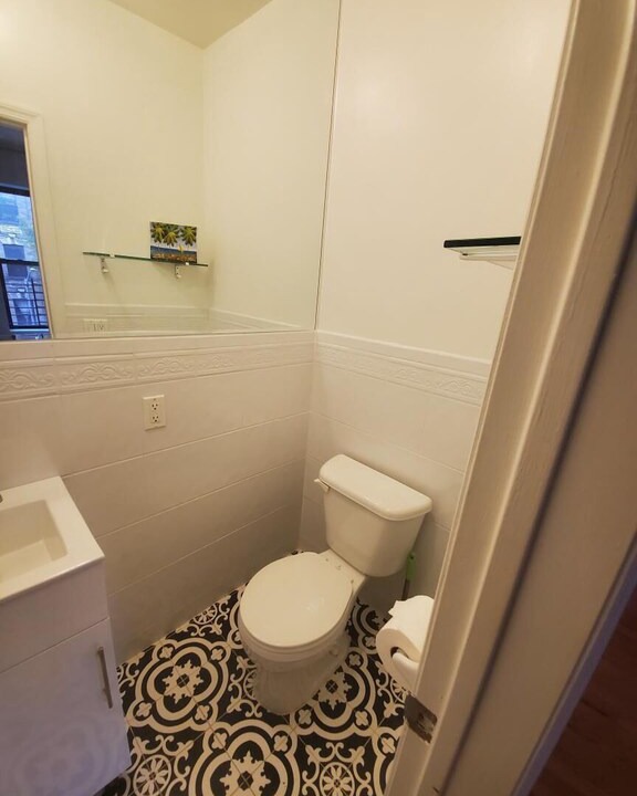 Photo of Bathroom in Crown Heights
