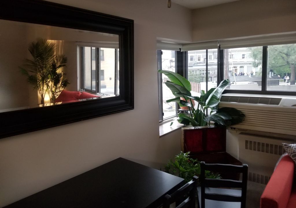 Photo of Livingroom in Capitol Hill