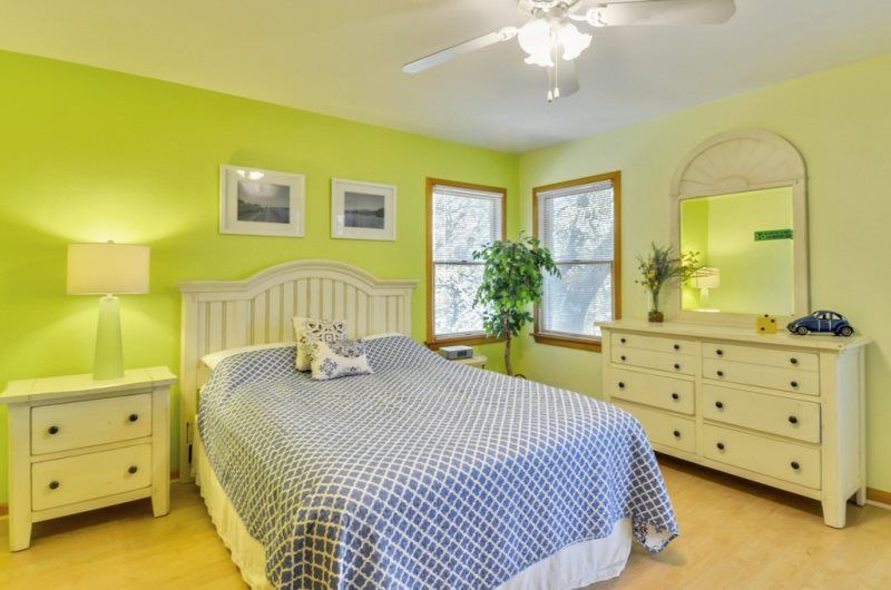 Photo of Bedroom in Monteray Shores