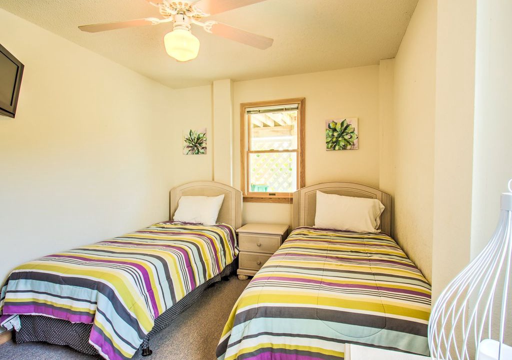 Photo of Bedroom in Monteray Shores