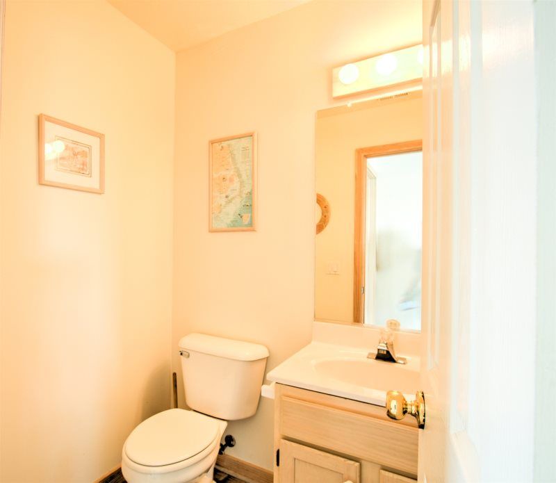 Photo of Bathroom in Monteray Shores