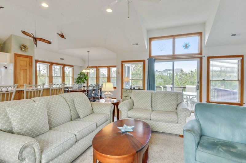 Photo of Livingroom in Monteray Shores