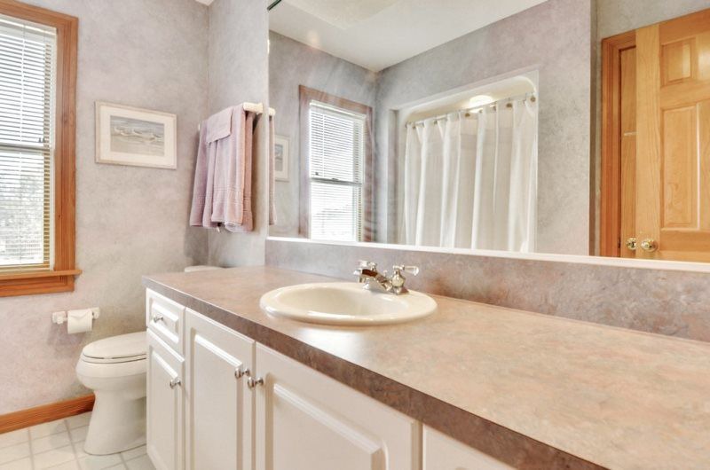 Photo of Bathroom in Monteray Shores