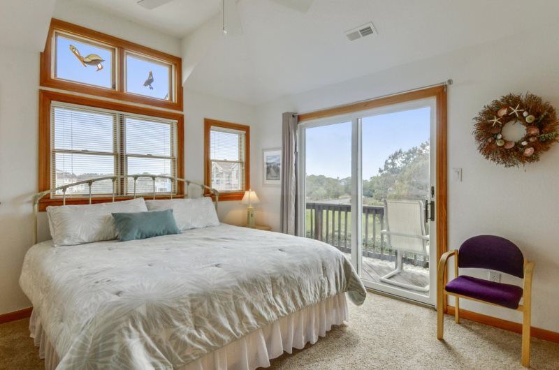 Photo of Bedroom in Monteray Shores