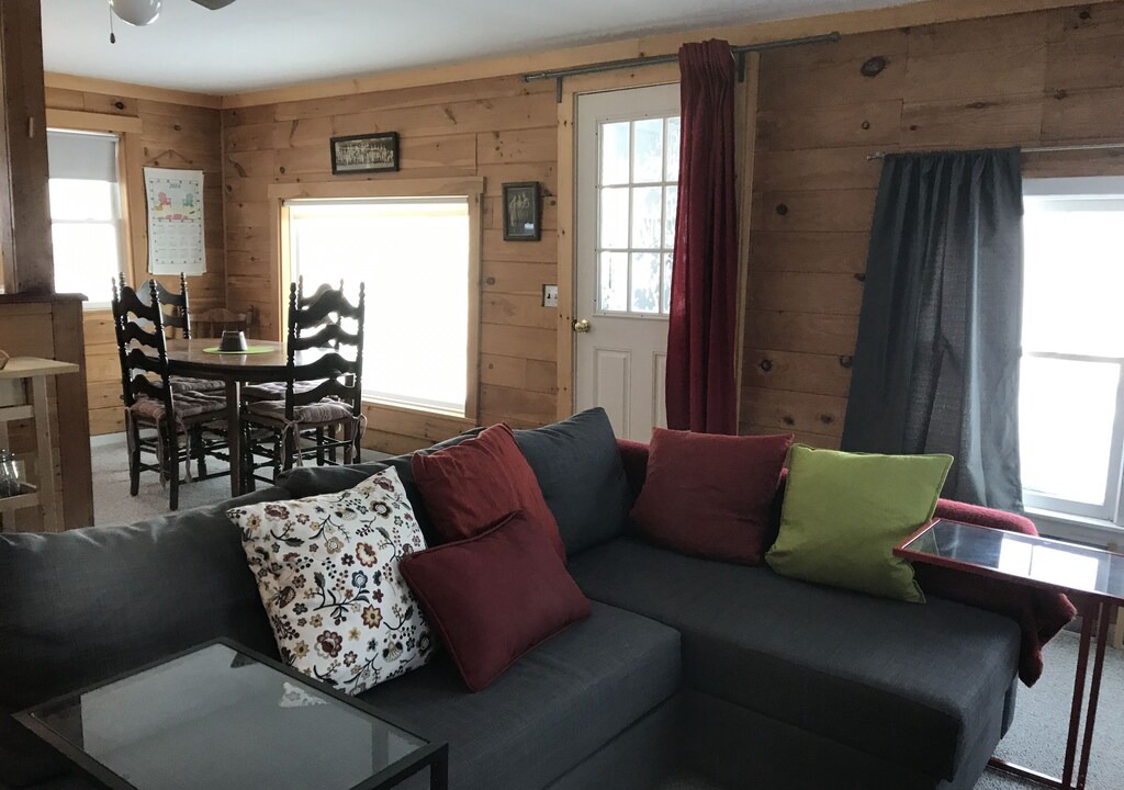 Photo of Livingroom in Cooperstown