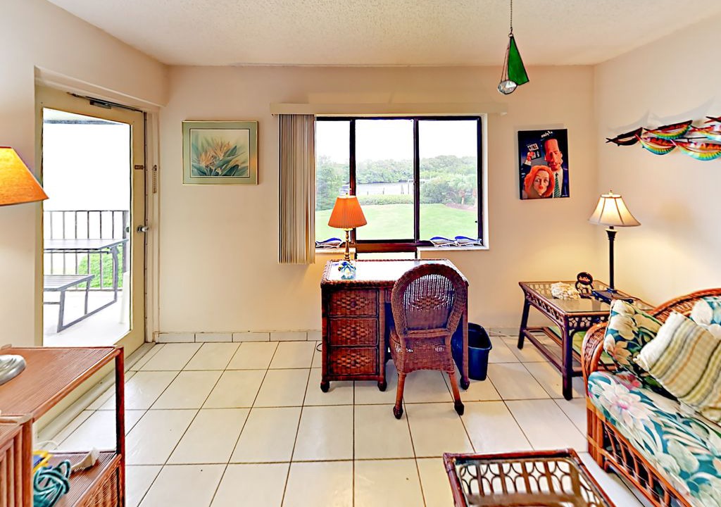 Photo of Livingroom in Tierra Verde