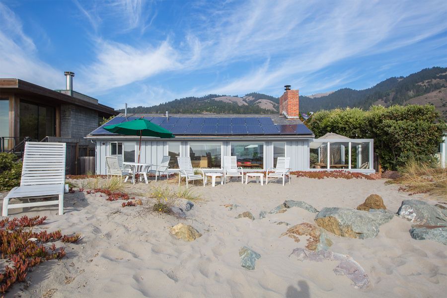 Photo of Buildings in Stinson Beach