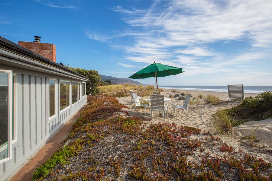 Photo of Buildings in Stinson Beach