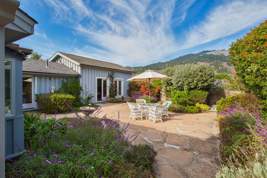 Photo of Buildings in Stinson Beach