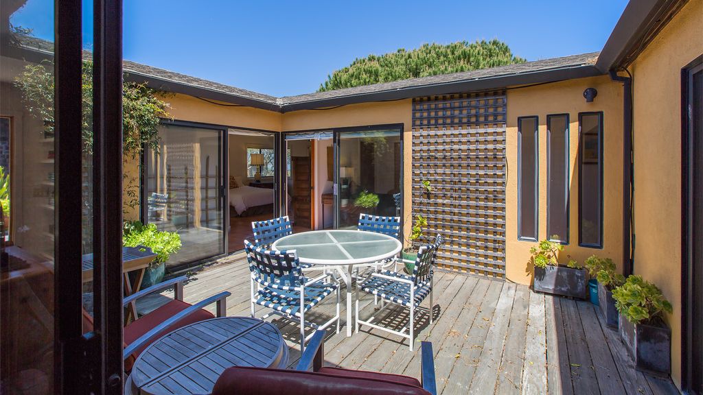 Photo of Patio Balcony in Stinson Beach