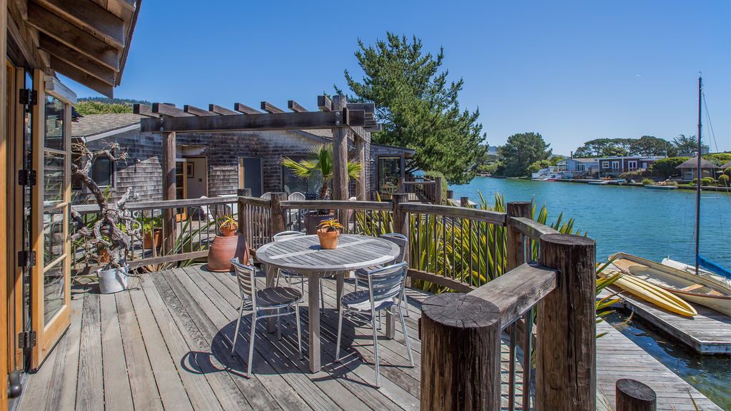 Photo of Patio Balcony in Stinson Beach