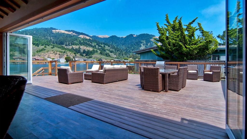 Photo of Patio Balcony in Stinson Beach