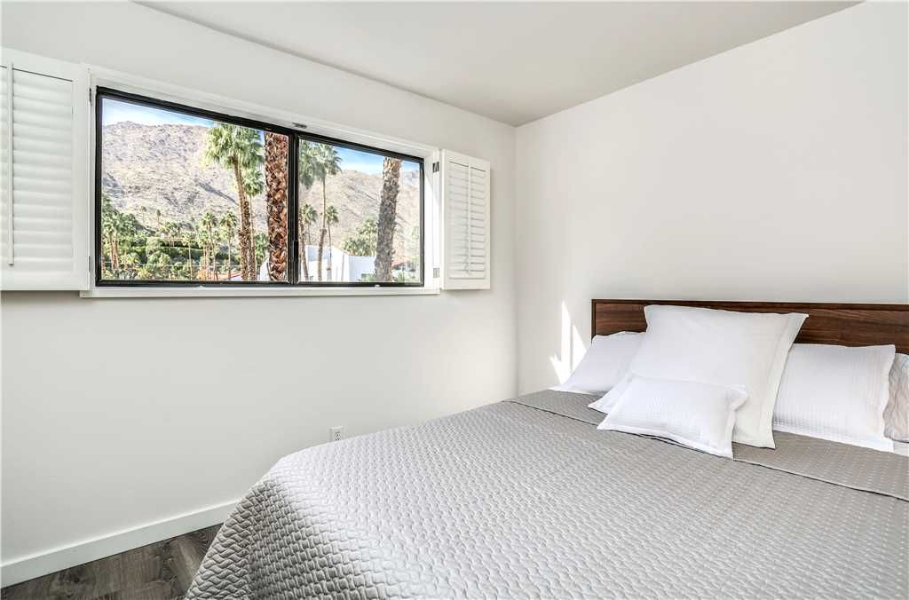 Photo of Bedroom in Canyon Corridor