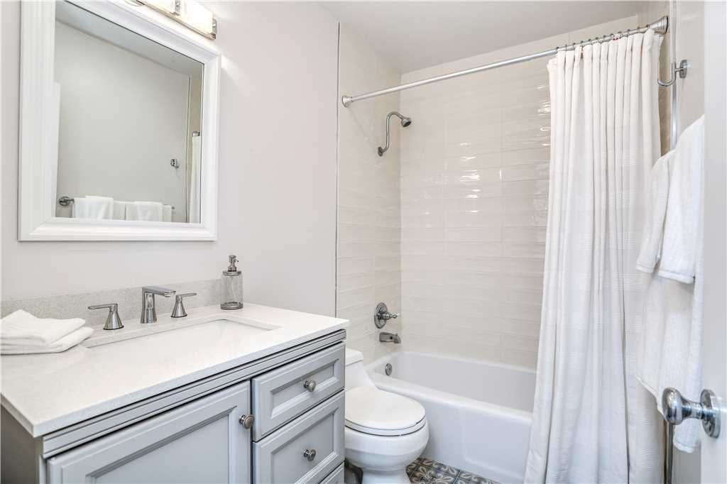Photo of Bathroom in Canyon Corridor