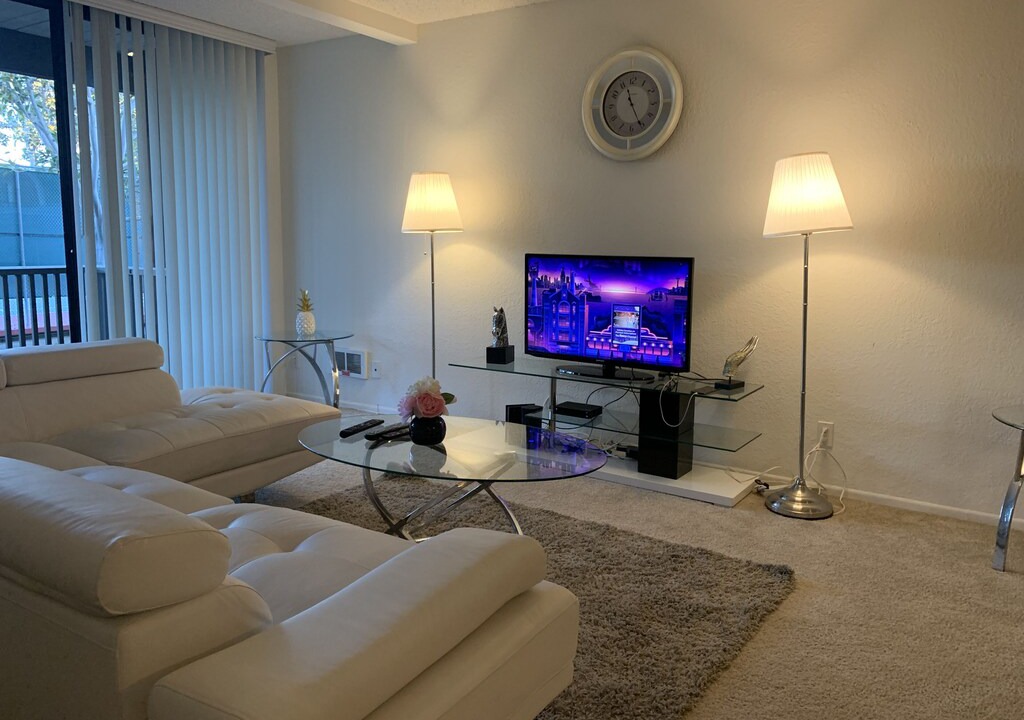 Photo of Livingroom in Marina del Rey