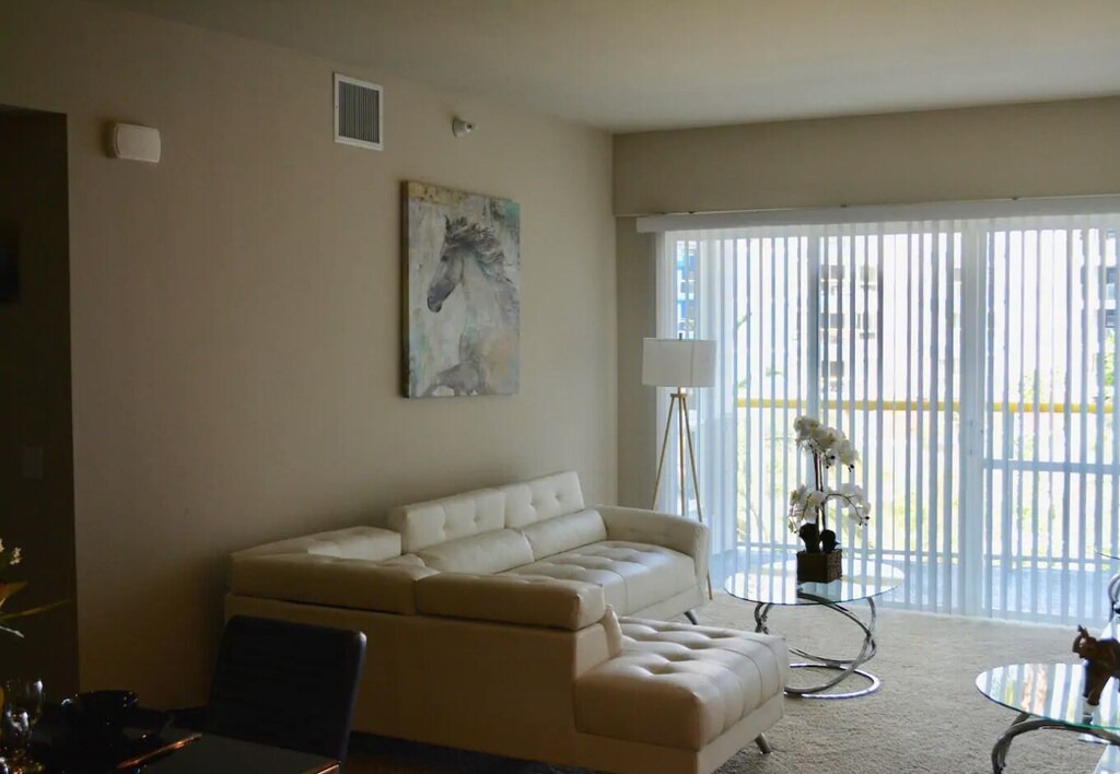 Photo of Livingroom in Marina del Rey
