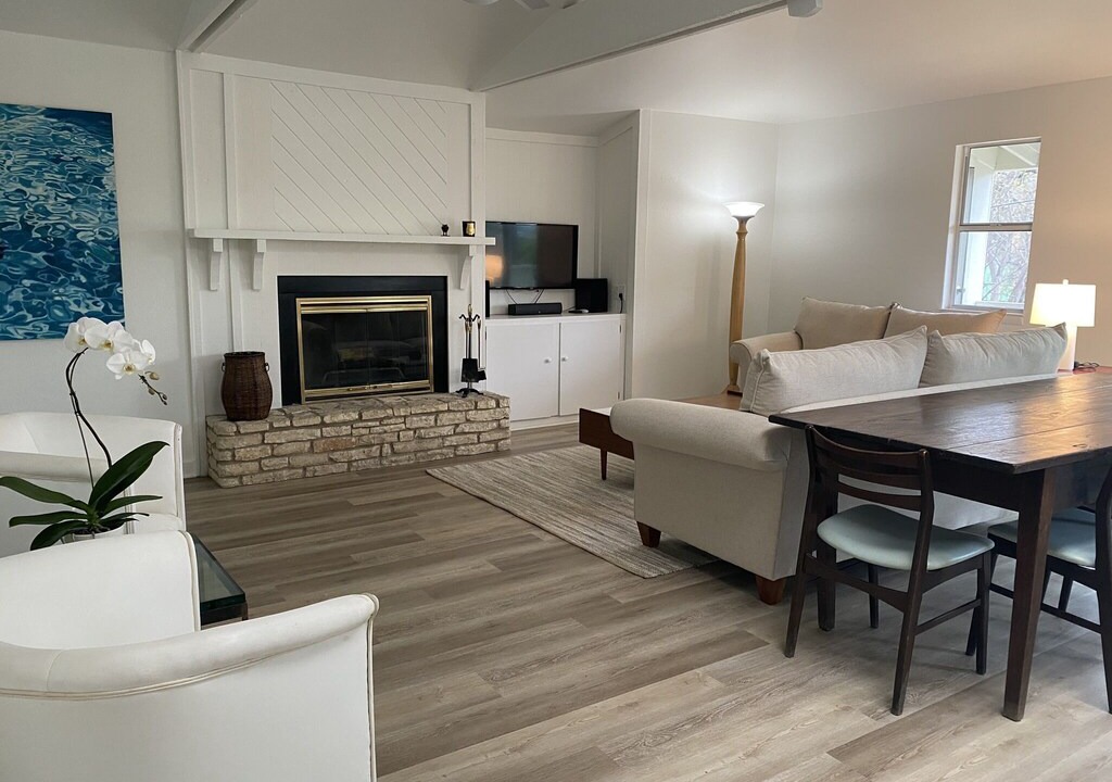 Photo of Livingroom in Clarksville