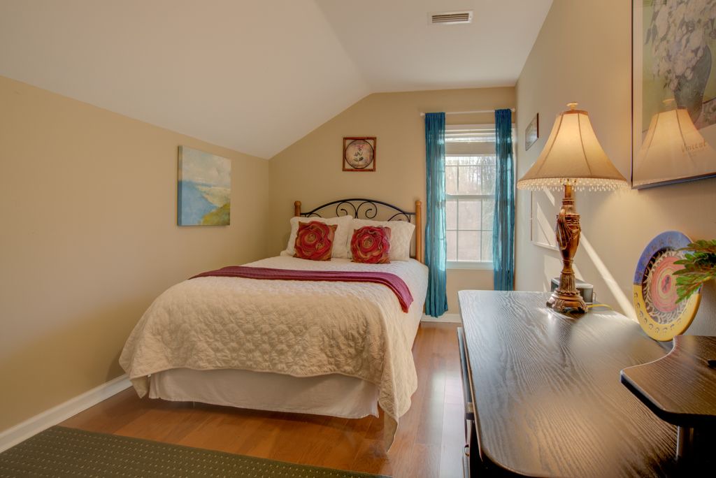 Photo of Bedroom in Lynn