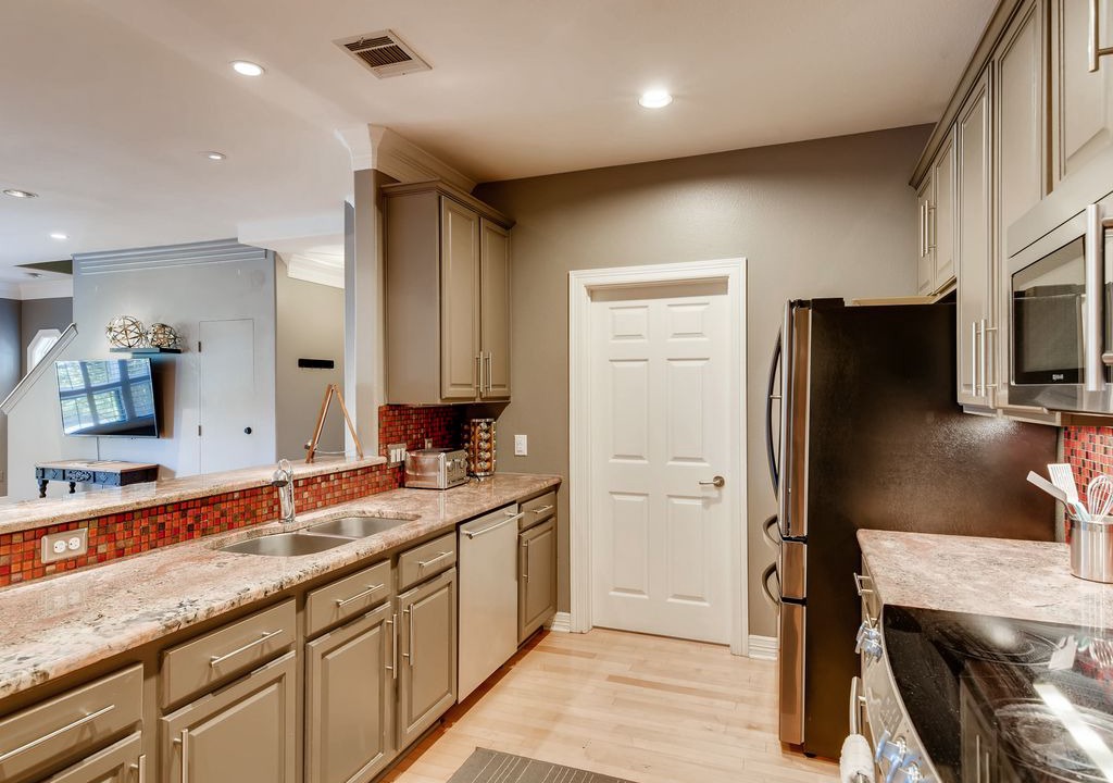 Photo of Kitchen in West Campus