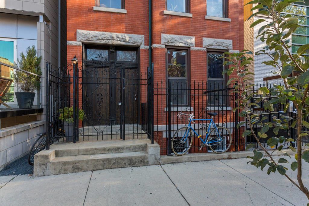 Photo of Buildings in Wicker Park