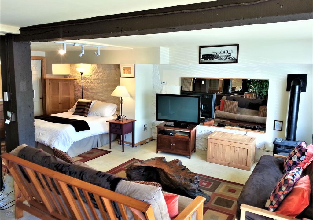 Photo of Livingroom in Downtown