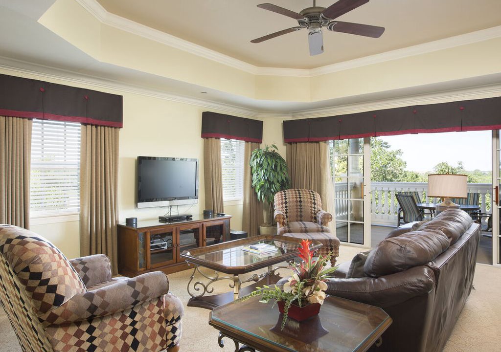 Photo of Livingroom in Downtown