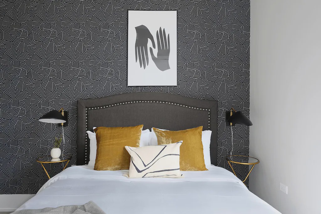 Photo of Others in River North