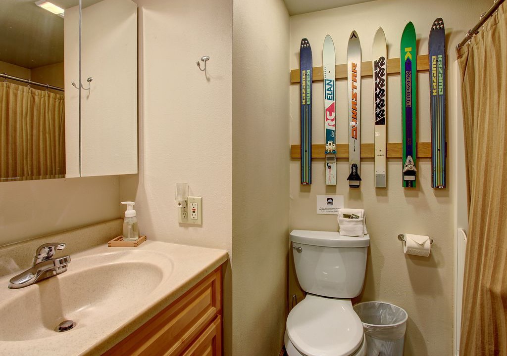 Photo of Bathroom in Baring