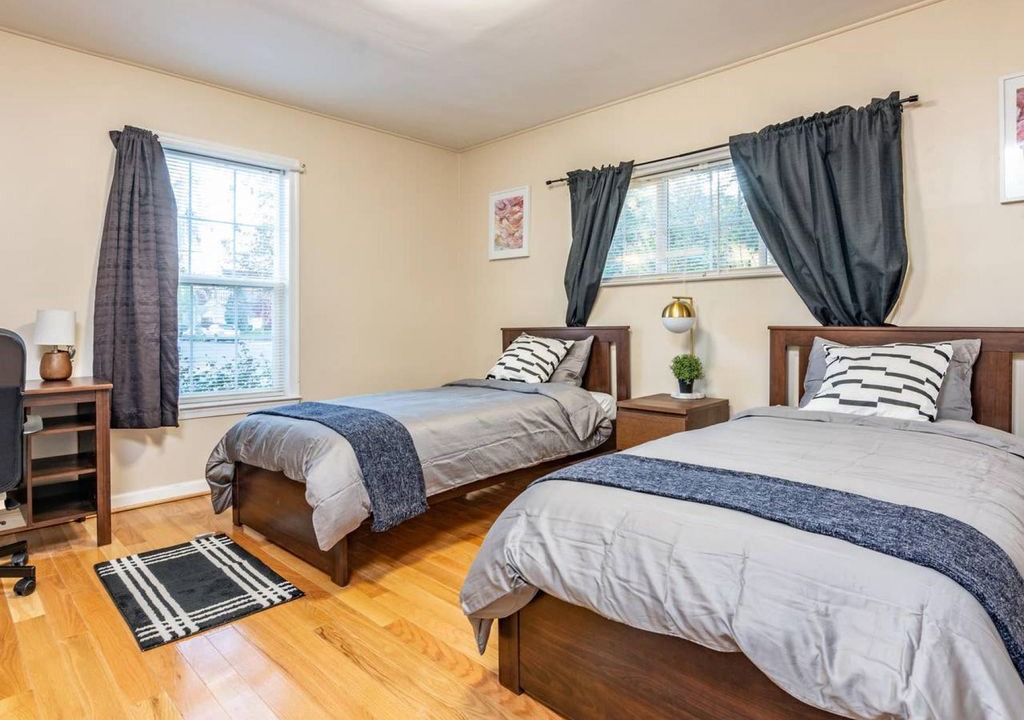 Photo of Bedroom in Bluemont