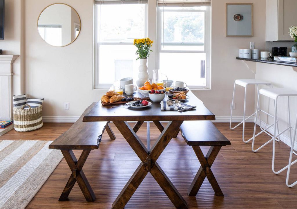 Photo of Livingroom in North Pacific Beach