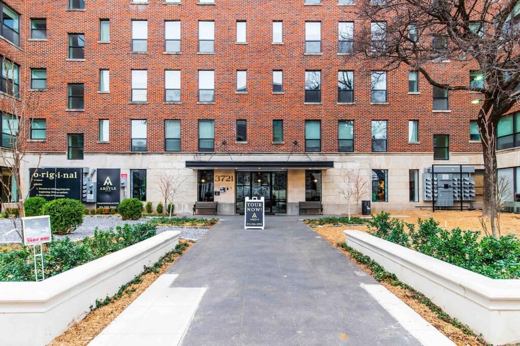 Photo of Buildings in Turtle Creek