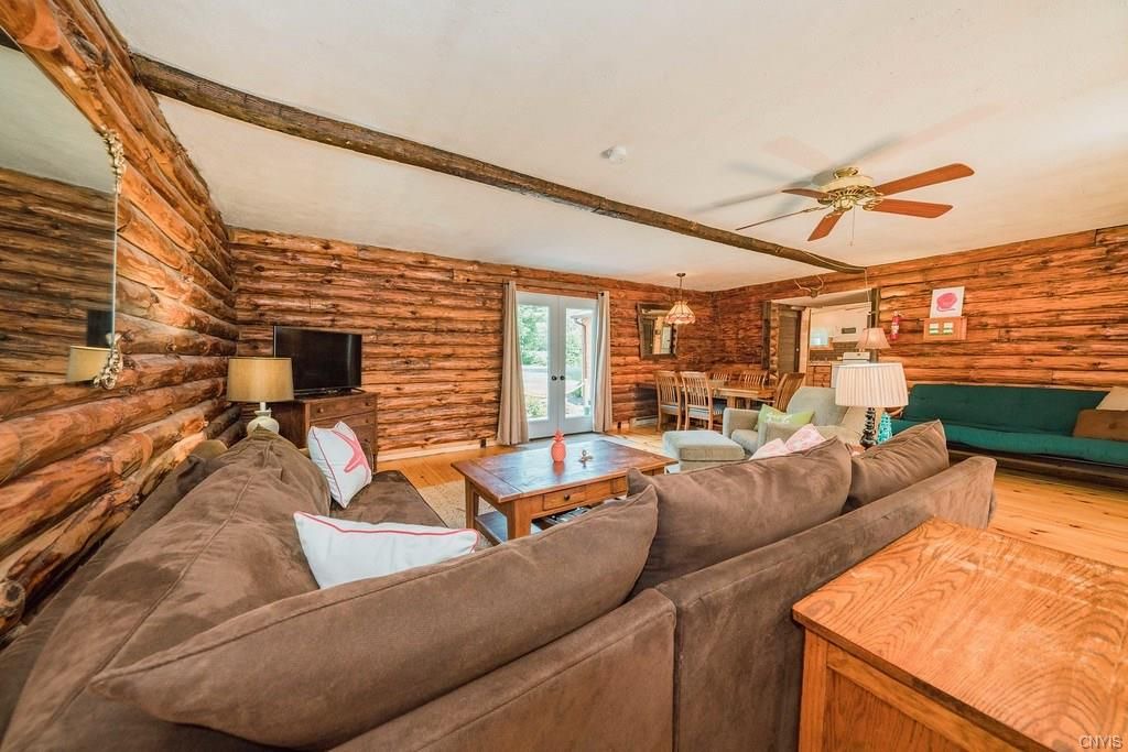 Photo of Livingroom in Alexandria Bay