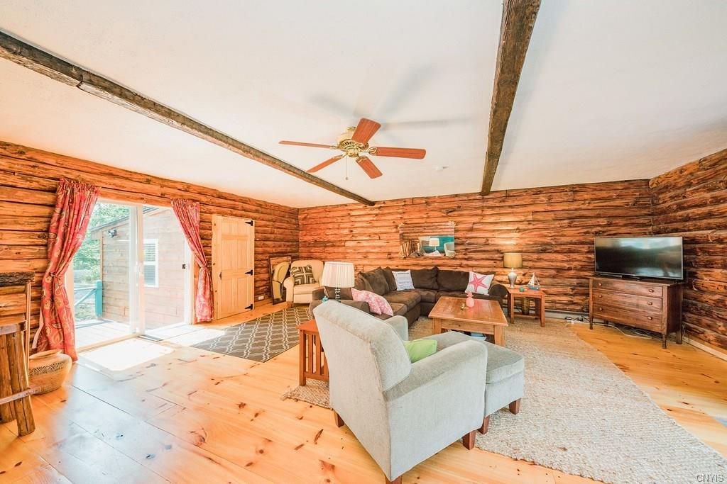 Photo of Livingroom in Alexandria Bay
