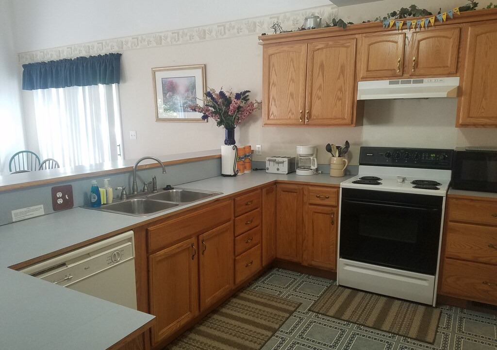 Photo of Kitchen in Lost Bridge Village