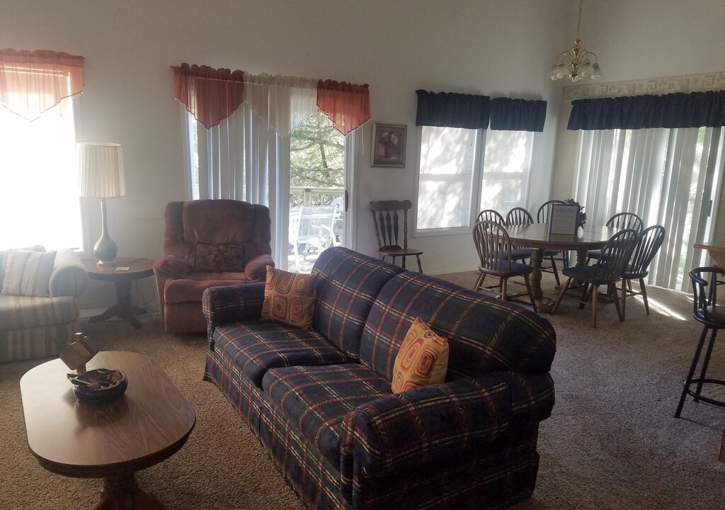 Photo of Livingroom in Lost Bridge Village