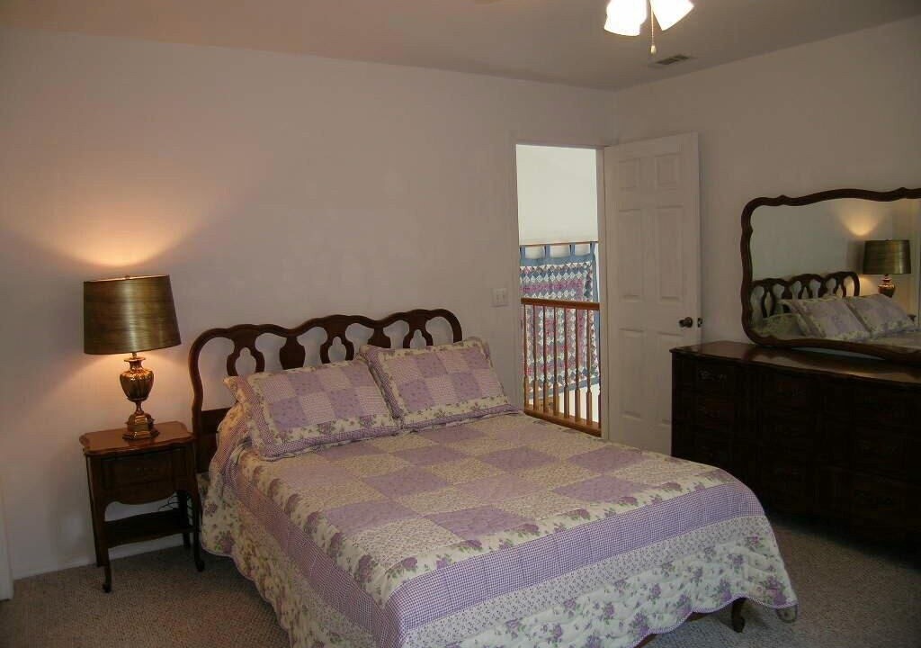 Photo of Bedroom in Lost Bridge Village